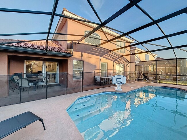 Building Photo - 217 Sevilla Ave