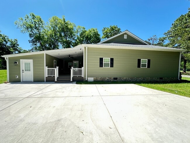 Building Photo - 408 Branch St