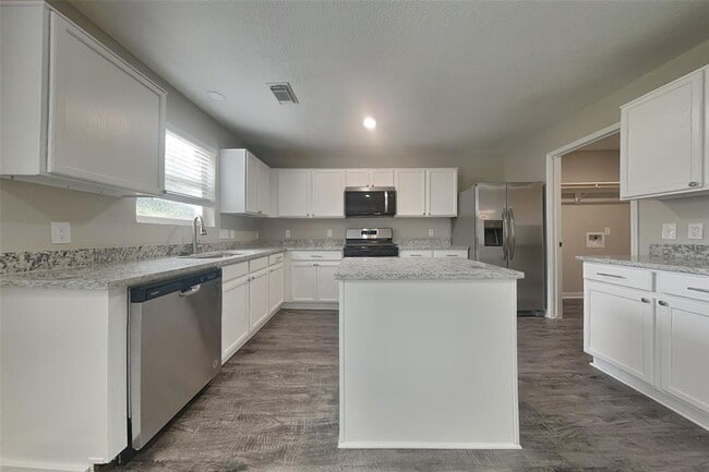 Building Photo - 17435 Ivy Stream Dr