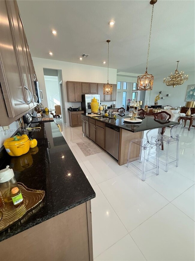 Building Photo - 11460 SW Pietra Wy