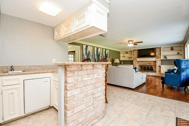 Building Photo - 1015 Kanah Ln