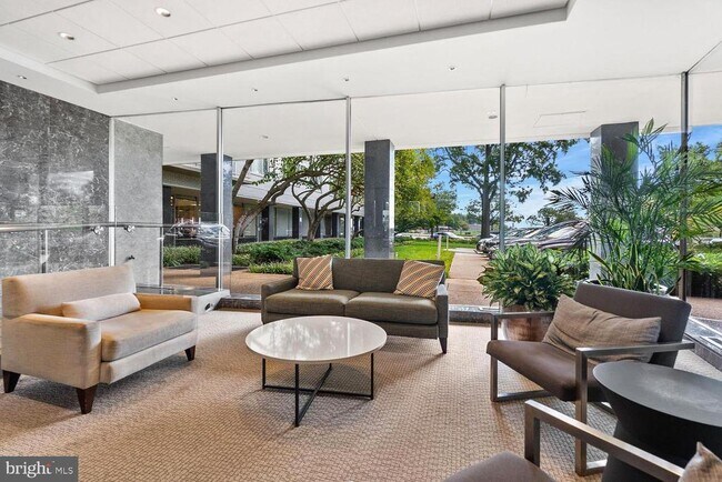 Building Photo - 2475 Virginia Ave NW