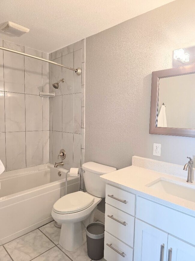 Building Photo - Beautiful waterfront property in Woodland Estates.