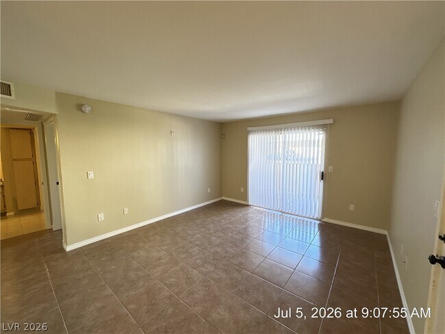 Building Photo - 1150 N Buffalo Dr