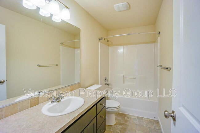 Building Photo - 2273 S Red Tail Loop