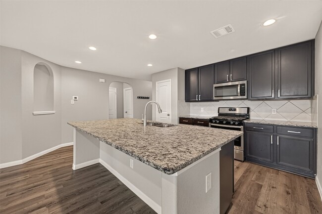Building Photo - 3302 Alberelli Dr