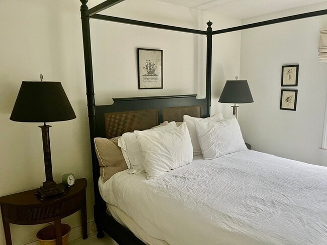 Building Photo - 5 High St Ct