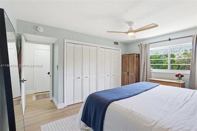 Building Photo - 1100 11th St