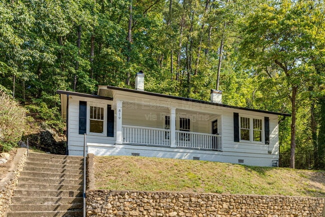 Primary Photo - 819 Federal St