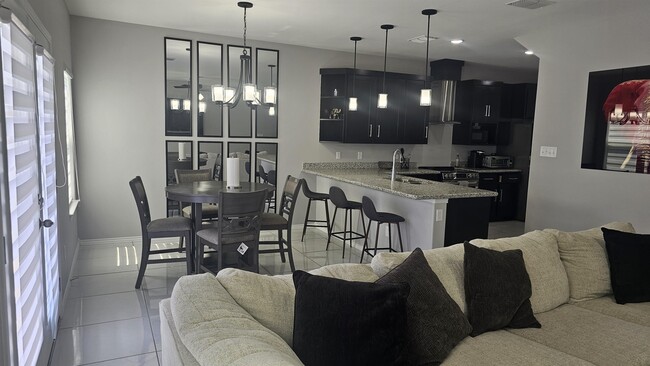 Building Photo - 4225 Gavilan Dr