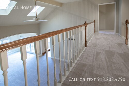 Building Photo - 11956 Farley-