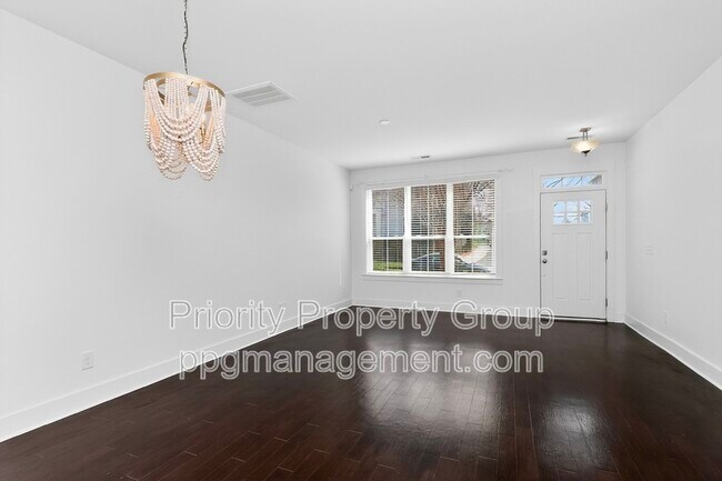 Building Photo - 1614 Pat Garrett St