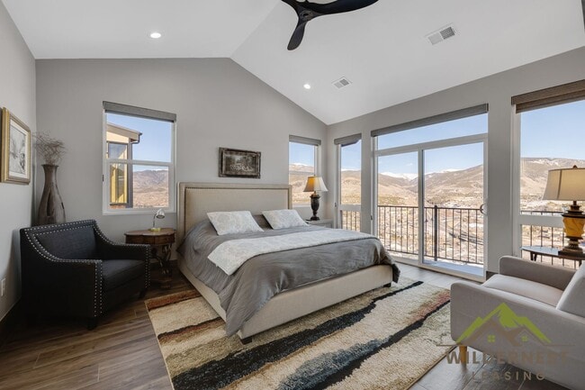 Building Photo - Stunning Luxury Mountain Home with Panoramic Views