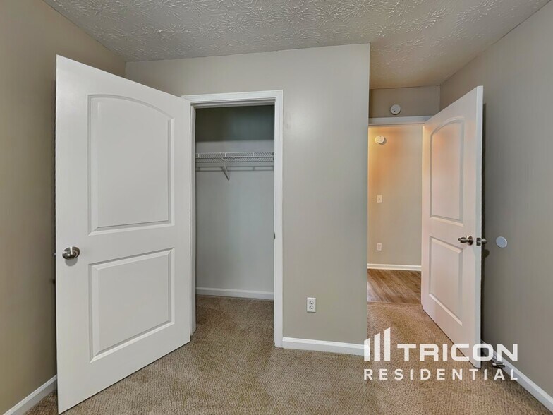 Building Photo - 2340 Amber Hills Way