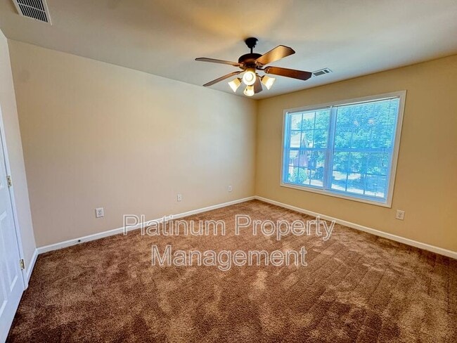 Building Photo - 3225 Landingview Ct