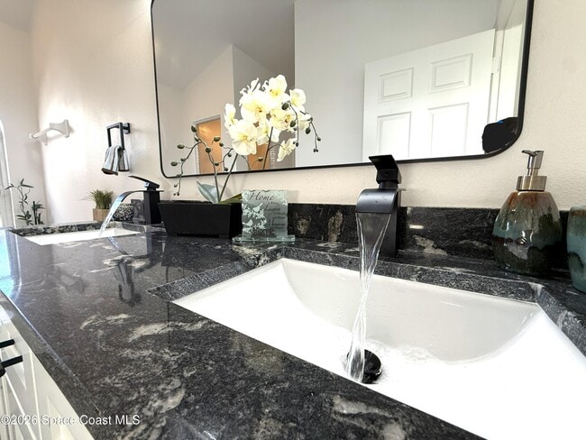 Building Photo - 2924 Pebble Creek St