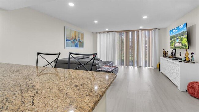 Building Photo - 4292 Deste Ct