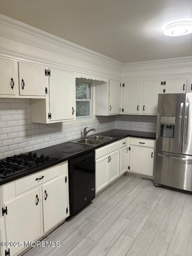 Building Photo - 297 Cambourne Dr
