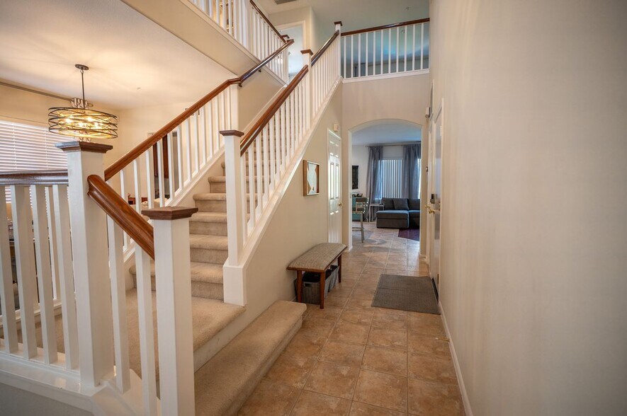 Building Photo - 12207 Vía Santa Marta