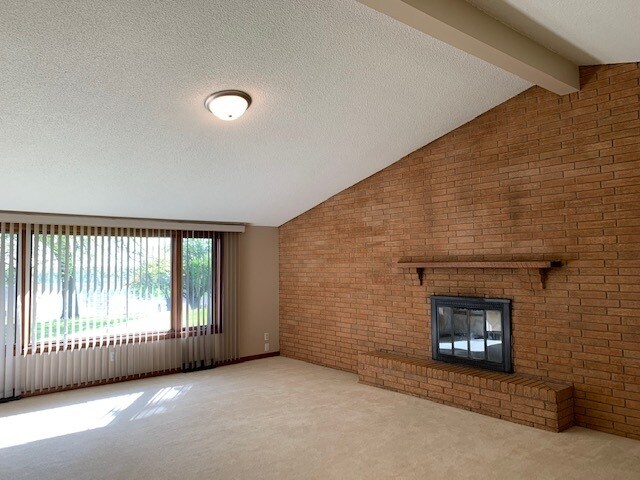 Building Photo - 36093 Tabor Rd