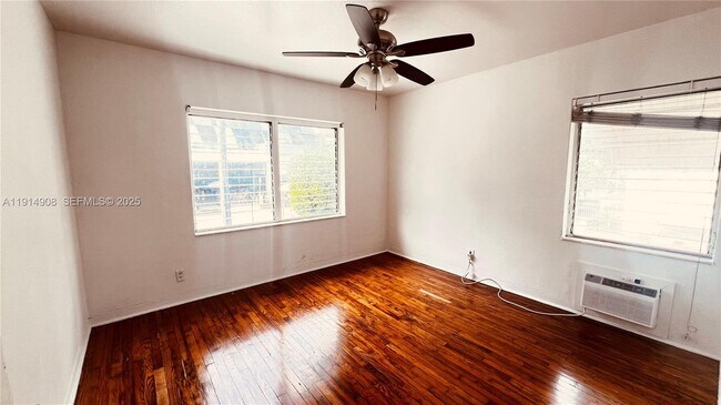 Building Photo - 1845 Bay Rd