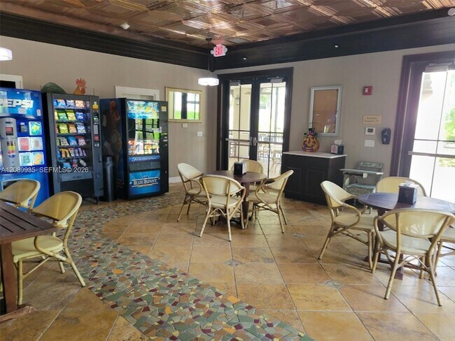 Building Photo - 3020 NW 125th Ave