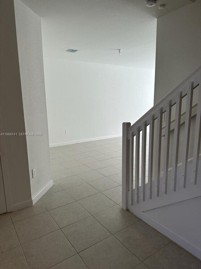 Building Photo - 11926 SW 245 Ter