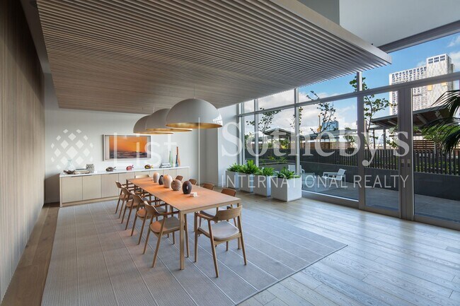 Building Photo - Ae'o #2710  |  Honolulu, HI