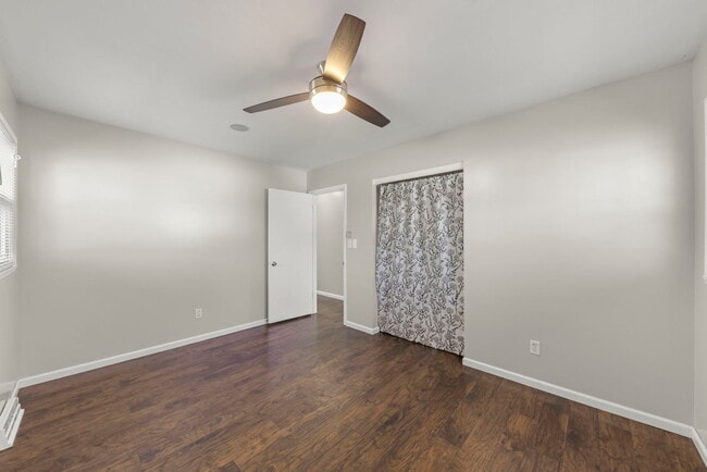 Building Photo - 1614 Lucylle Ave