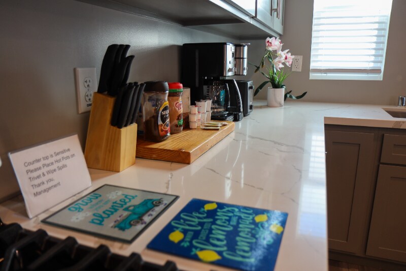 Building Photo - 1415 Stearns Dr