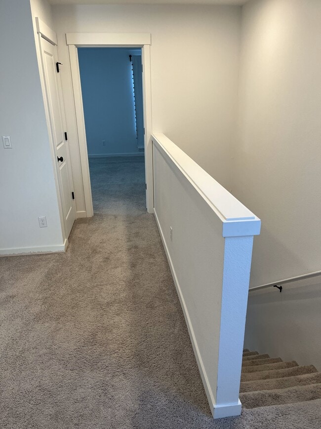 Building Photo - 828 S 24th Ave