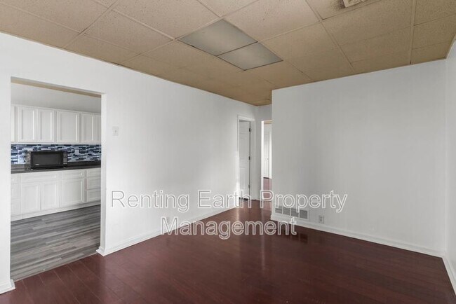 Building Photo - 4141 Oregon Ave