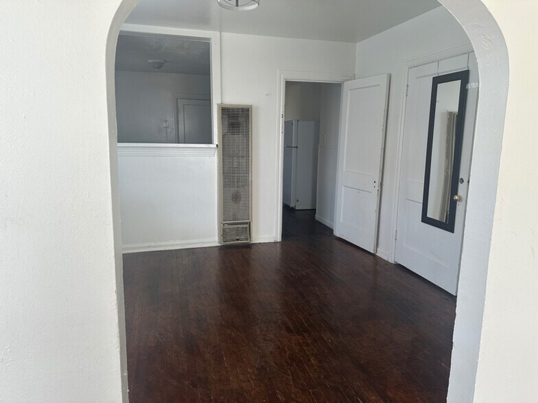 Building Photo - 1826 Ramsey Ave