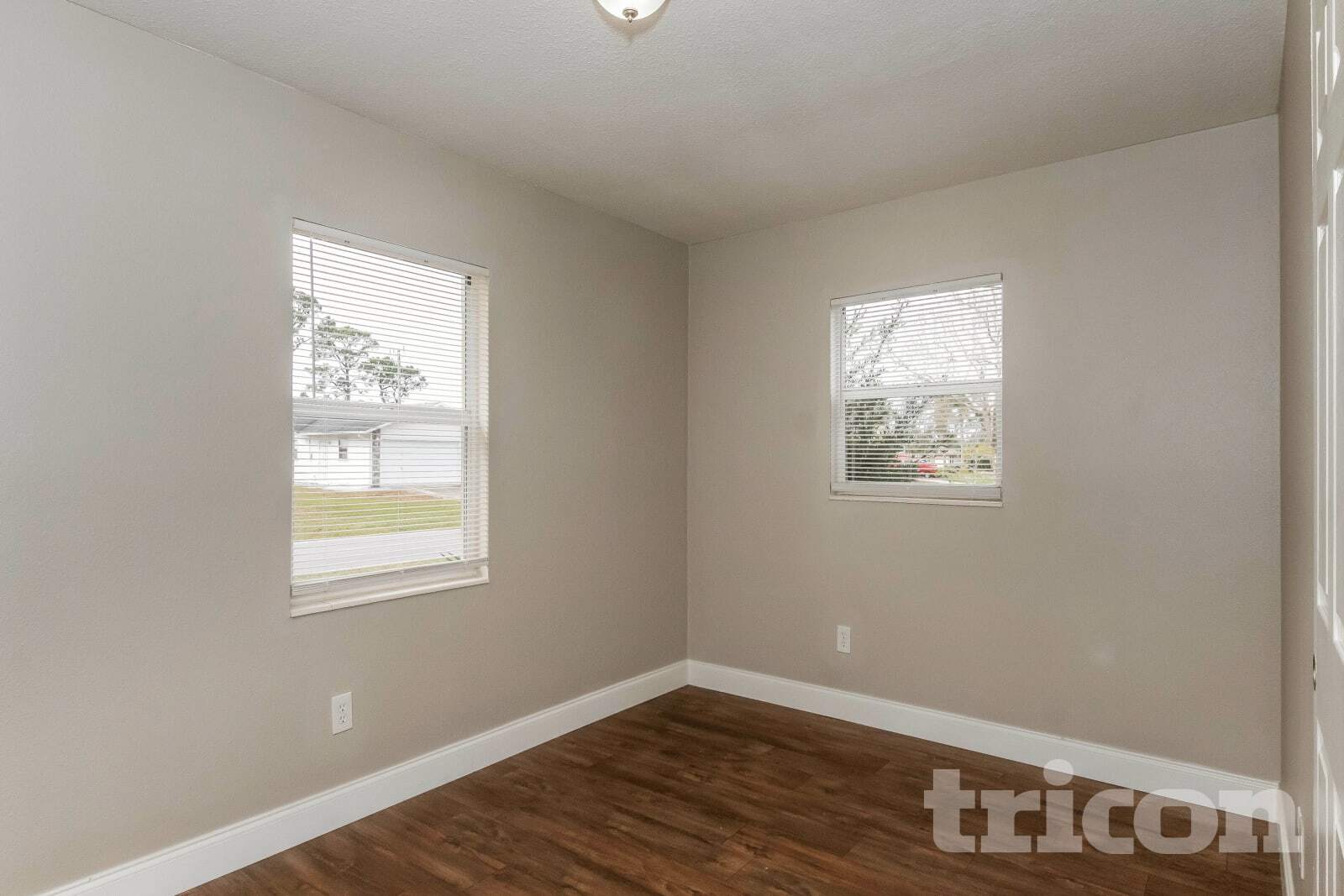 Building Photo - 2129 Willow Oak Dr