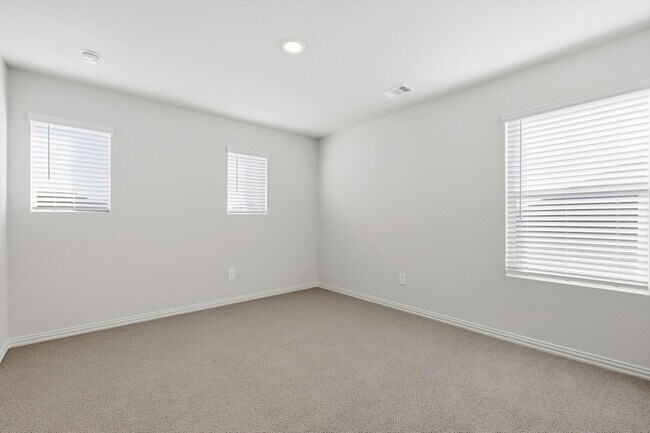 Building Photo - 2102 Windy Trl