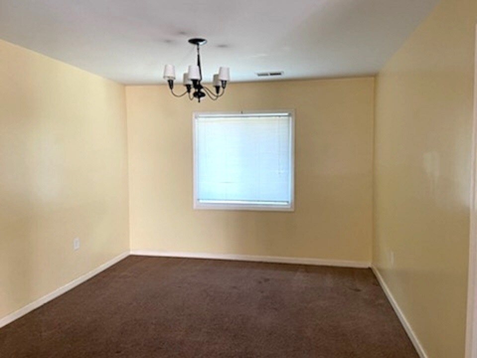 Building Photo - 777 2nd St