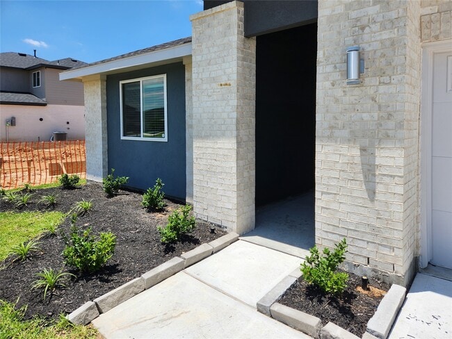 Building Photo - 30010 Ousel Falls Ln