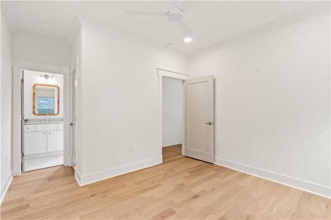 Building Photo - 205 Whitefoord Ave NE