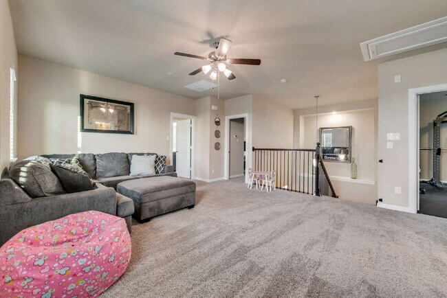 Building Photo - Welcome to your new 5 Bed-4 Bath home in t...