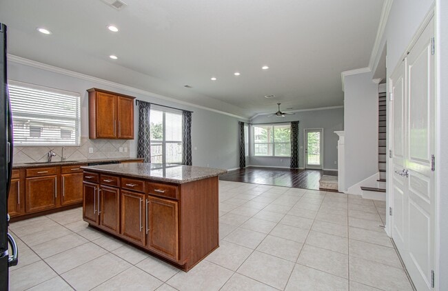 Building Photo - 7142 Breton Bay Pass