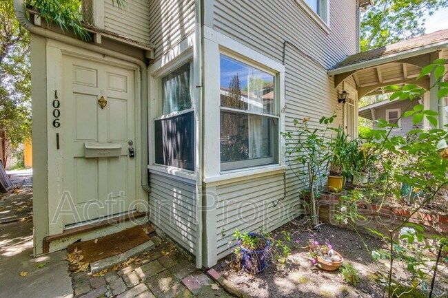 Building Photo - 1006 Ramona St