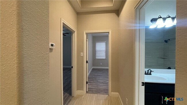 Building Photo - 6201 Morganite Ln