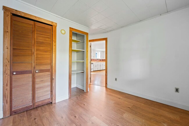 Building Photo - 00 undisclosed address