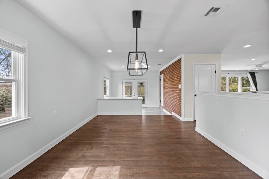 Building Photo - 8312 Savage Guilford Rd