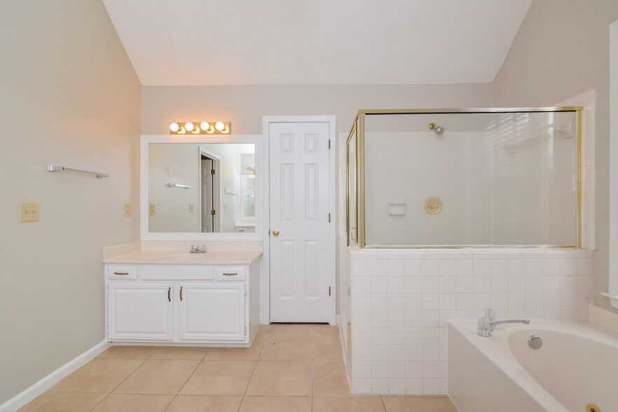 Building Photo - 1052 Laurel Valley Dr SW