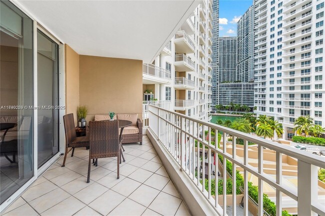 Building Photo - 701 Brickell Key Blvd