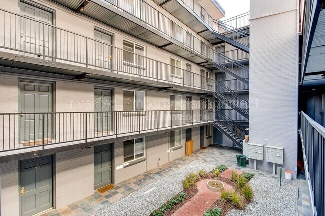 Building Photo - 336 N Grant St