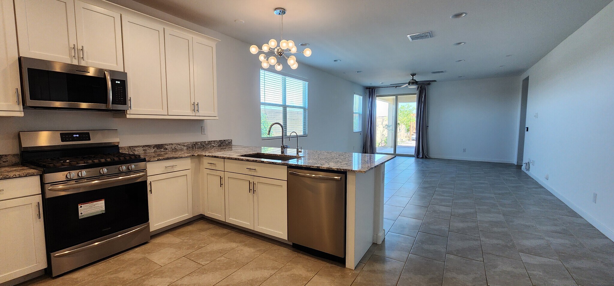 Kitchen & Family Room - 2192 W Sierra Sunset Trl