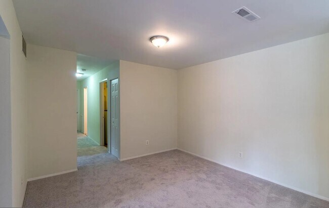 Dinning area and hallway to the bedrooms - 12730 Veirs Mill Rd