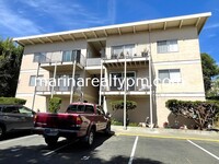 Building Photo - Large Two Bedroom Apartment! Beautiful View!